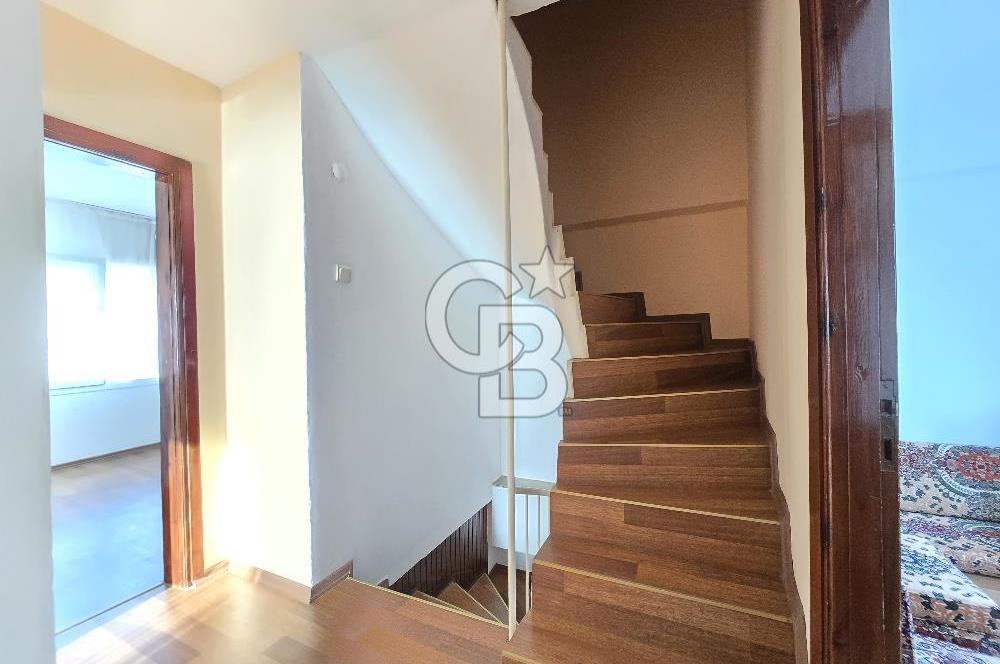 Ayvalık Cunda Adasın'da mükemmel konumda 3+1 villa