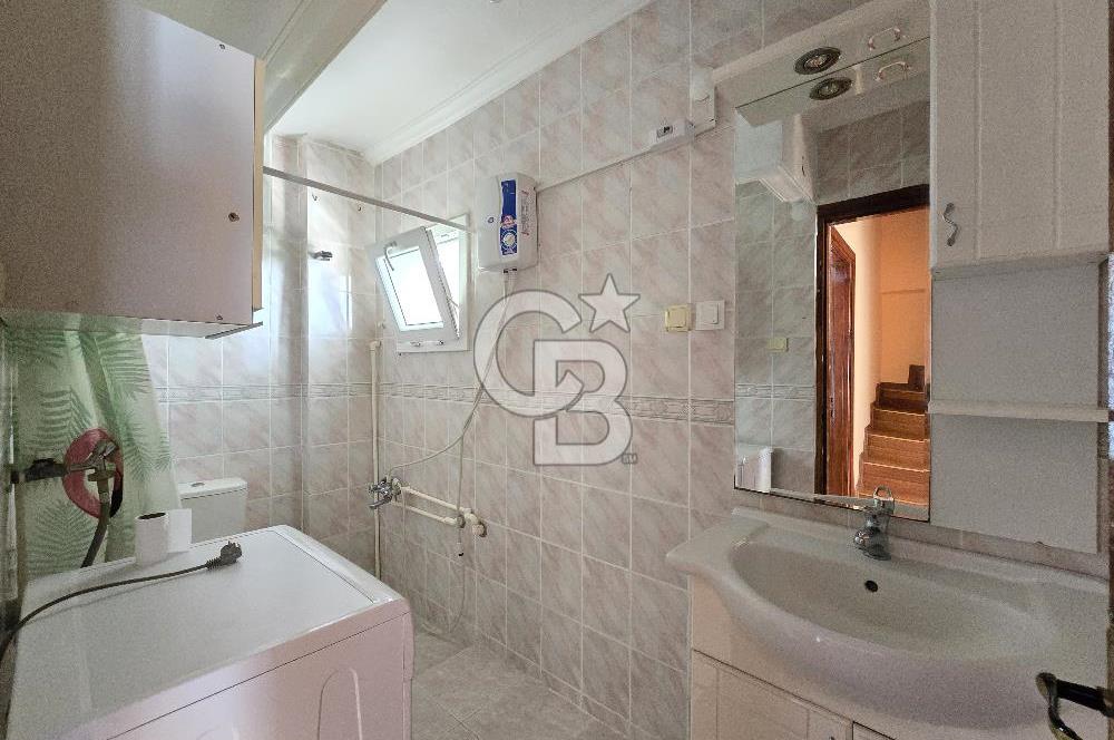 Ayvalık Cunda Adasın'da mükemmel konumda 3+1 villa