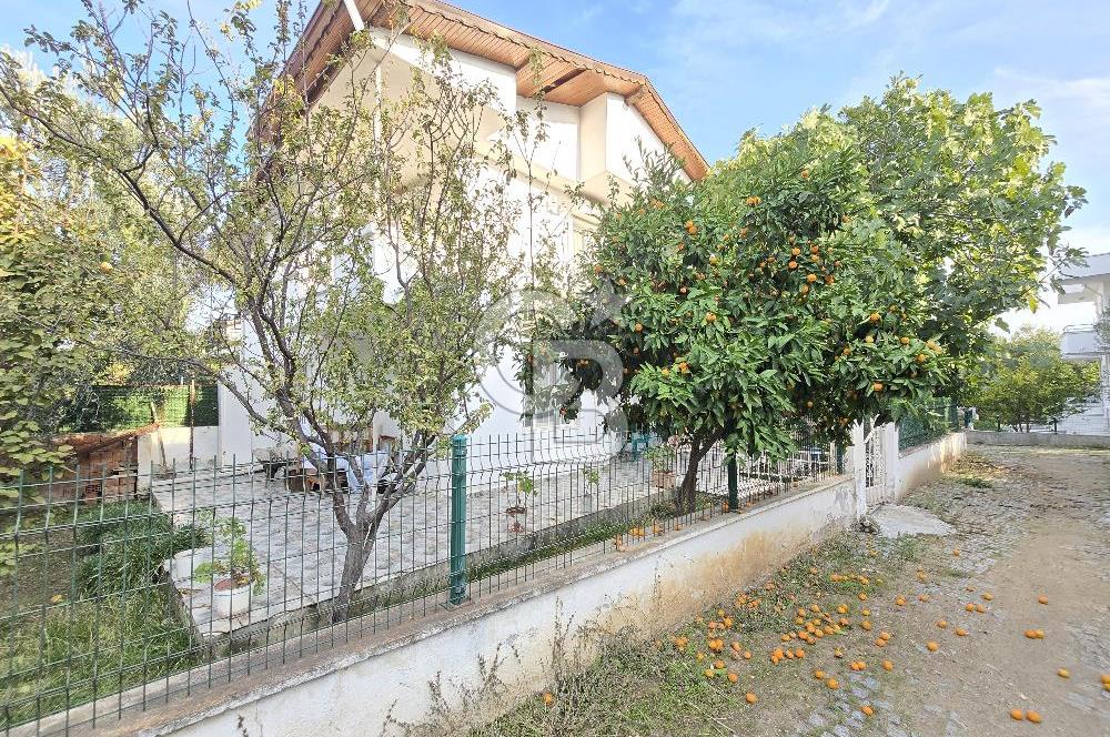 Ayvalık Cunda Adasın'da mükemmel konumda 3+1 villa