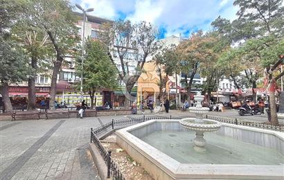 Satılık Bina. Büyük Saray Meydanında, Meydan Cepheli. Yatırım Fırsatı