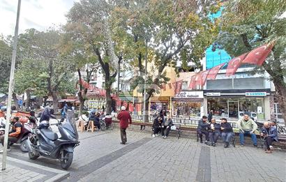 Satılık Bina. Büyük Saray Meydanında, Meydan Cepheli. Yatırım Fırsatı