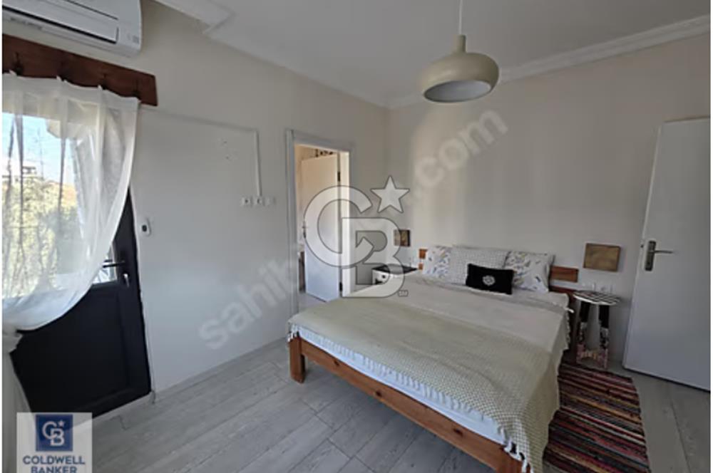 Gömeç Karaağaç'ta 300m2 Arsa İçerinde Tam Müstakil Villa