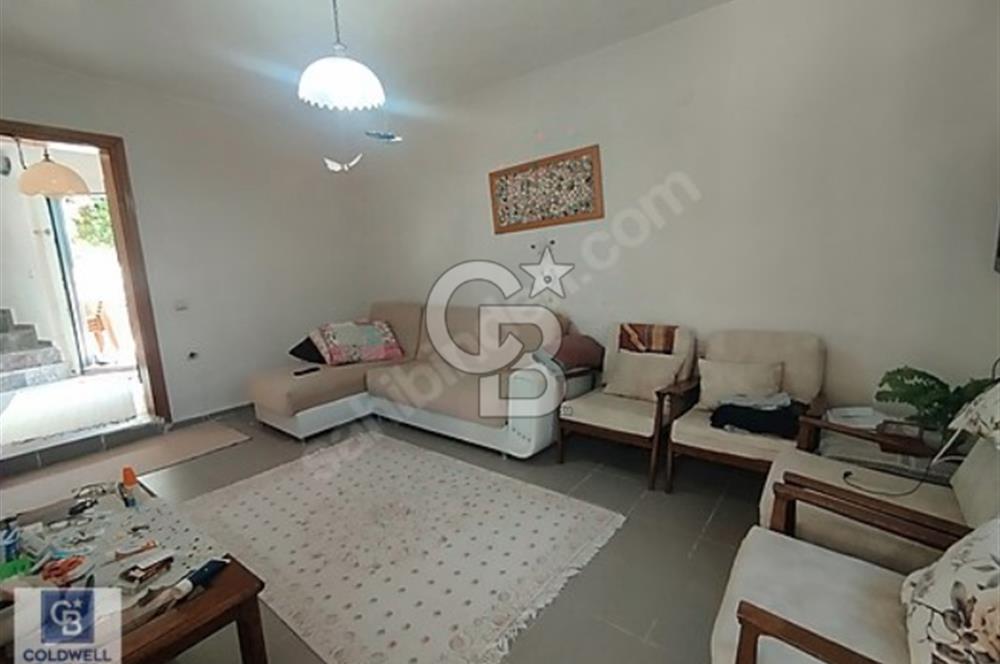 CB FARK'tan Pelitköy'de Köşe Konumda Denize 200 Metre 4+1 Villa