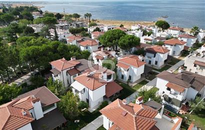 Ayvalık Altınova'da 4+1 Satılık Villa 