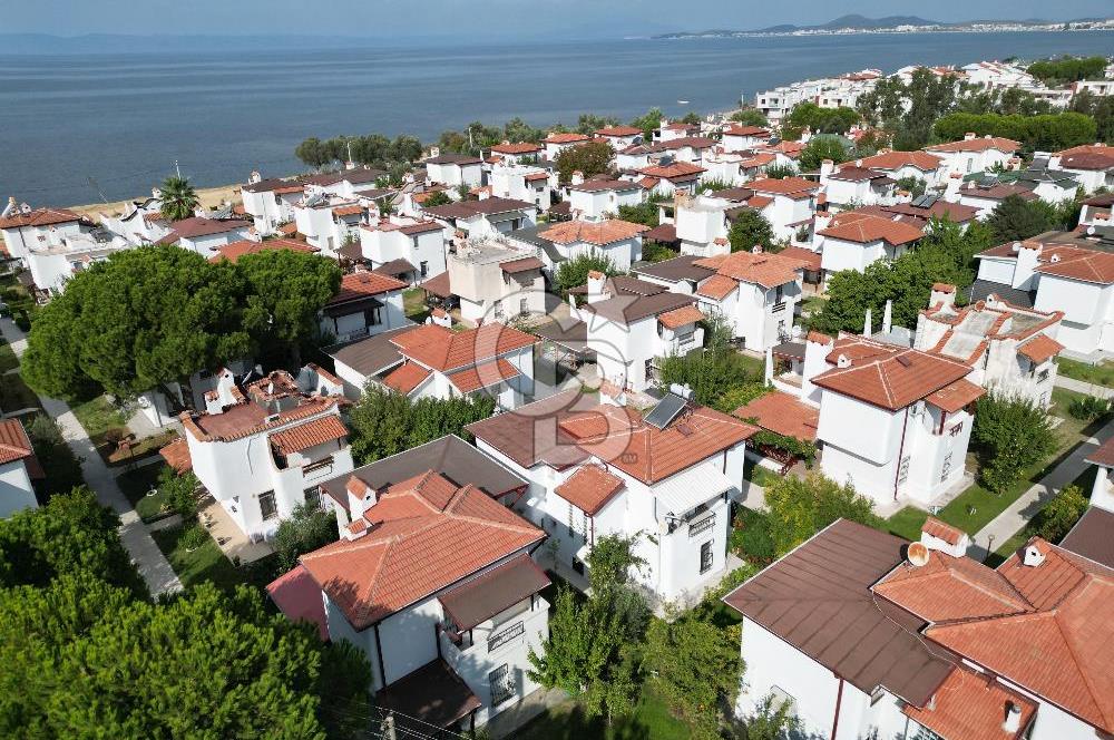 Ayvalık Altınova'da 4+1 Satılık Villa 