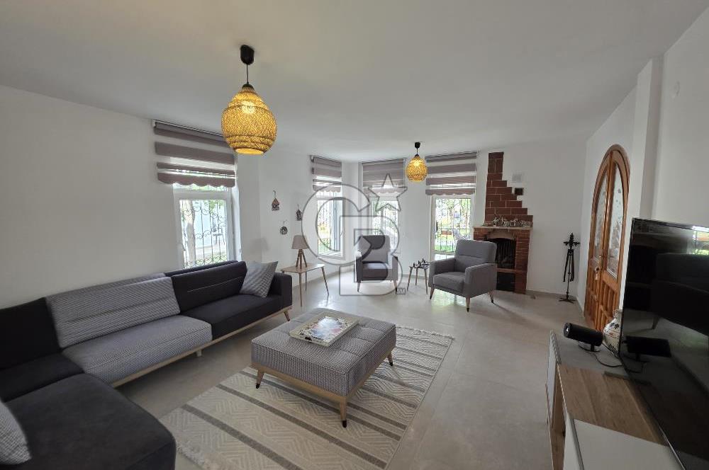 Ayvalık Altınova'da 4+1 Satılık Villa 