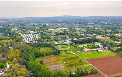 Beykoz Cumhuriyet'te Satılık 6272 m2 Resmi Yol Cepheli Arazi