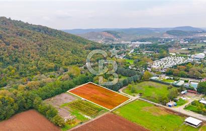 Beykoz Cumhuriyet'te Satılık 6272 m2 Resmi Yol Cepheli Arazi