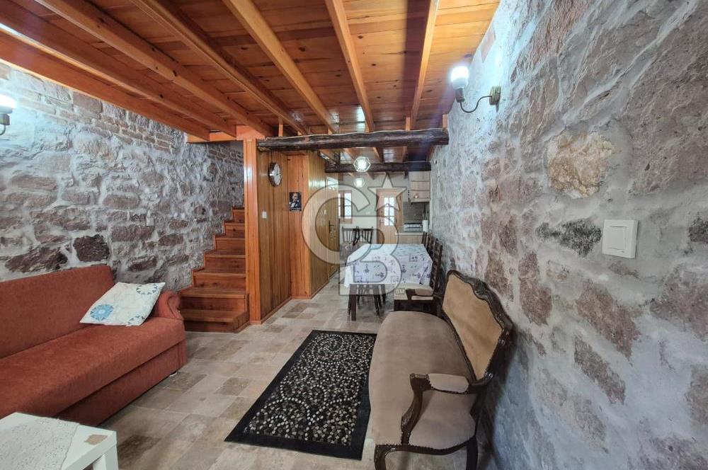 AYVALIK MERKEZ'DE 4+1 KİRALIK RUM EVİ