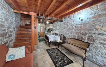 AYVALIK MERKEZ'DE 4+1 KİRALIK RUM EVİ