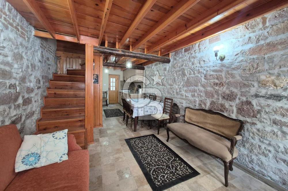 AYVALIK MERKEZ'DE 4+1 KİRALIK RUM EVİ