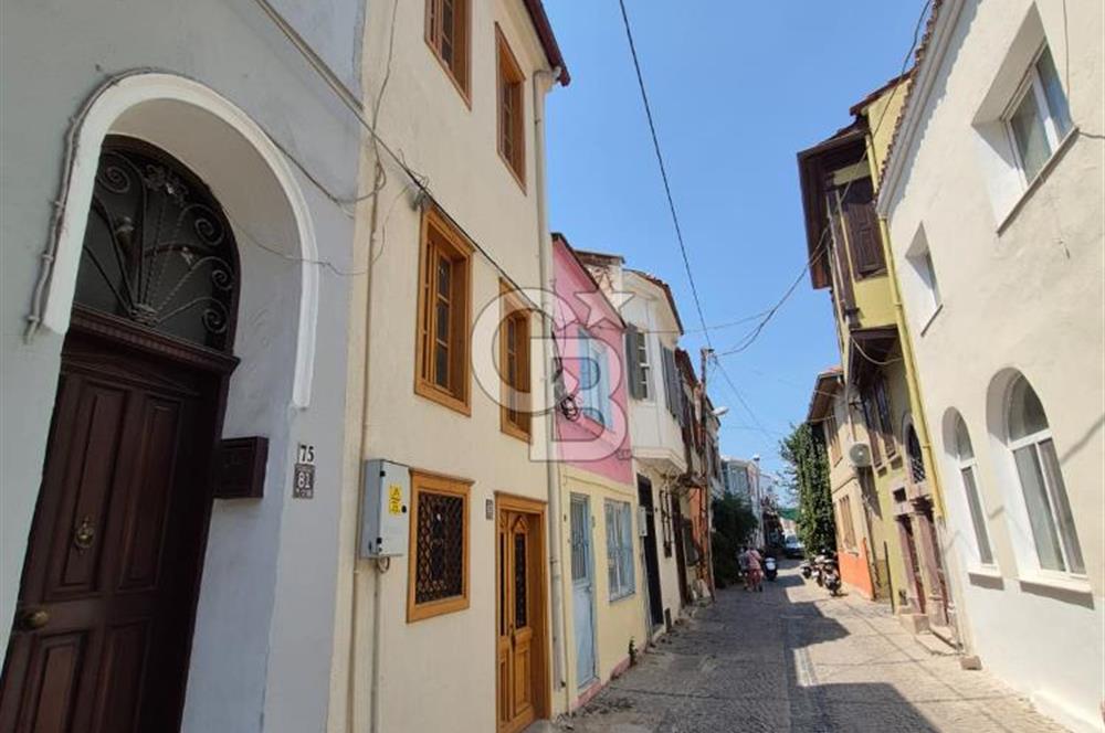 AYVALIK MERKEZ'DE 4+1 KİRALIK RUM EVİ
