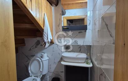 AYVALIK MERKEZ'DE 4+1 KİRALIK RUM EVİ