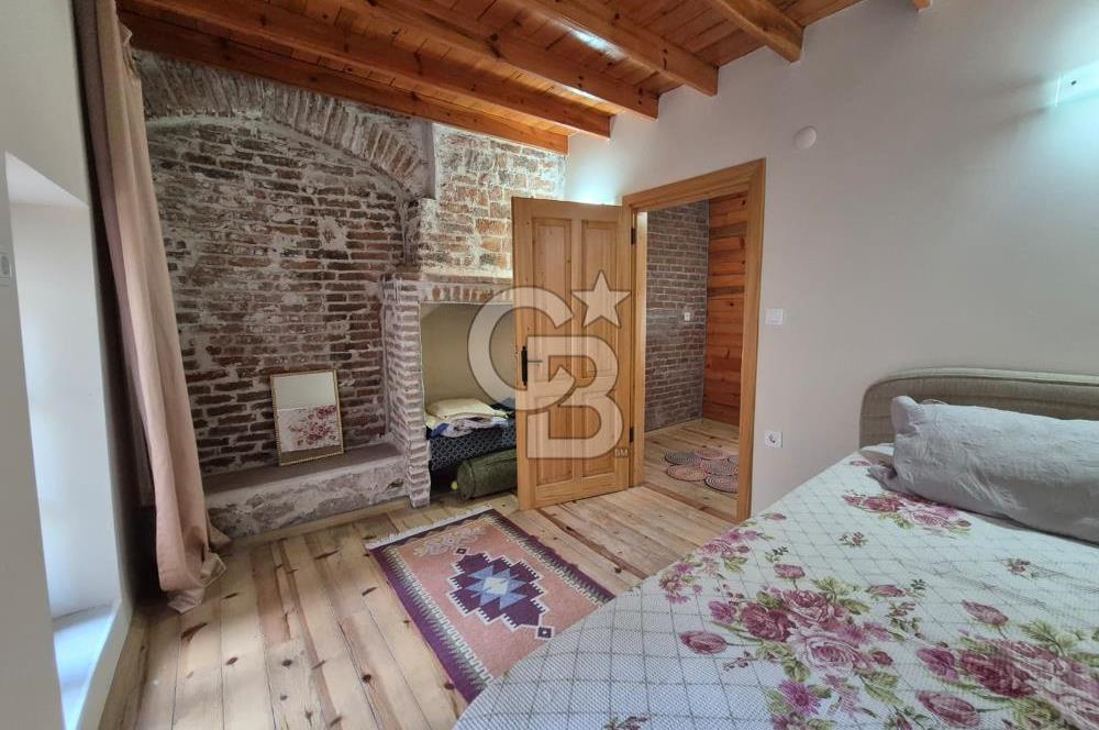 AYVALIK MERKEZ'DE 4+1 KİRALIK RUM EVİ