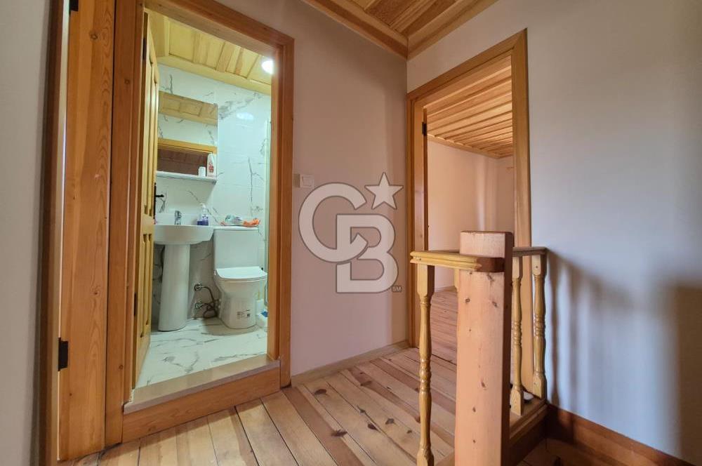 AYVALIK MERKEZ'DE 4+1 KİRALIK RUM EVİ