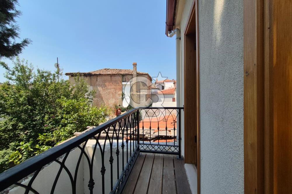 AYVALIK MERKEZ'DE 4+1 KİRALIK RUM EVİ