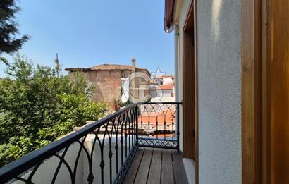 AYVALIK MERKEZ'DE 4+1 KİRALIK RUM EVİ