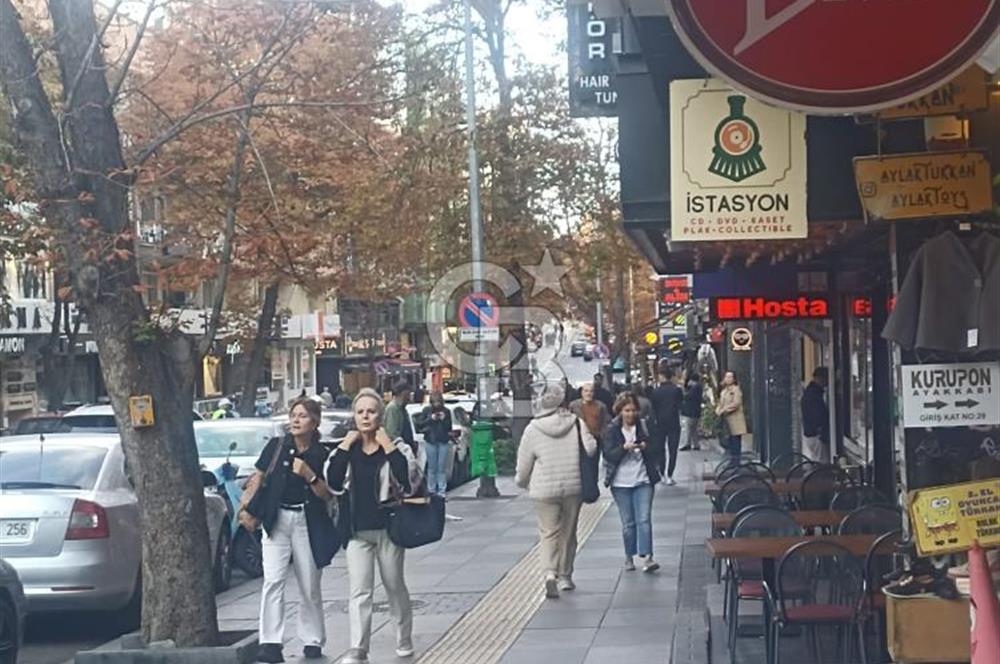 Tunalı Hilmi Caddesi Üzerinde Prestijli konumda 3+1 Satılık Daire / Ofis kullanımına uygun