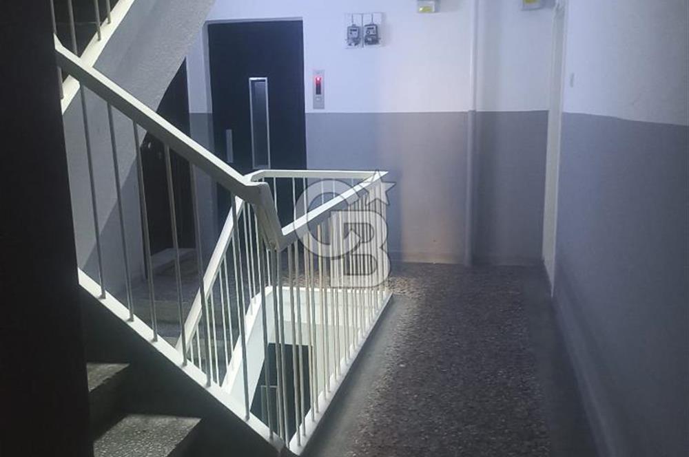 Tunalı Hilmi Caddesi Üzerinde Prestijli konumda 3+1 Satılık Daire / Ofis kullanımına uygun