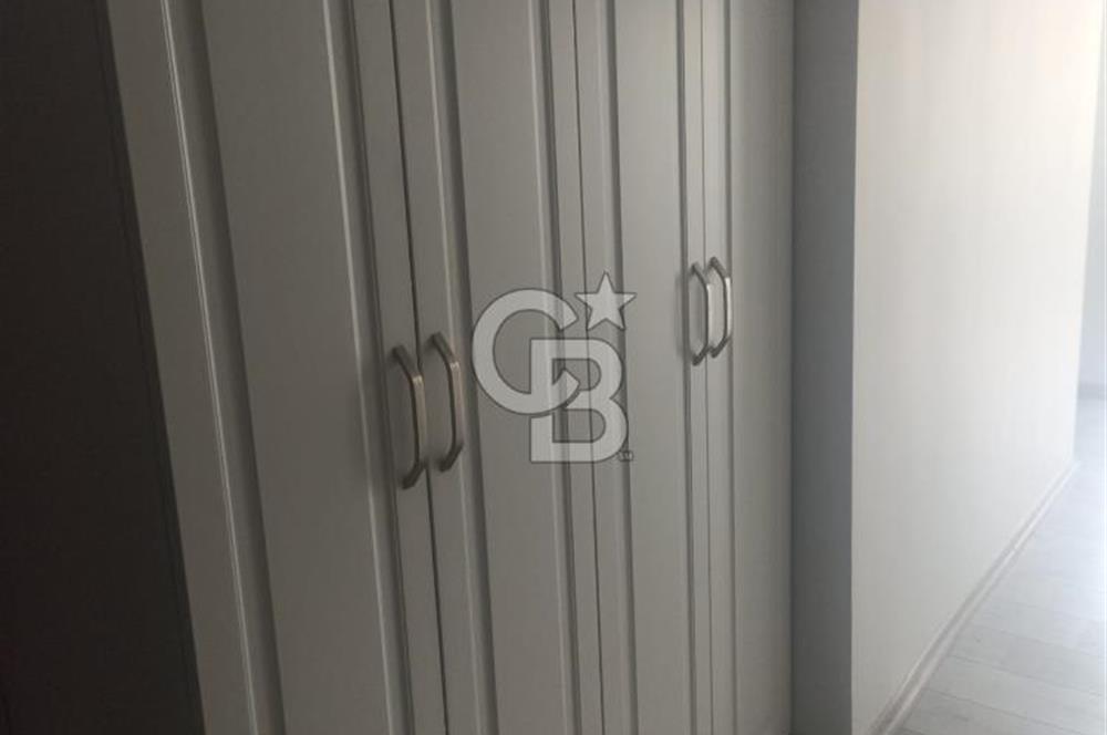 Tunalı Hilmi Caddesi Üzerinde Prestijli konumda 3+1 Satılık Daire / Ofis kullanımına uygun