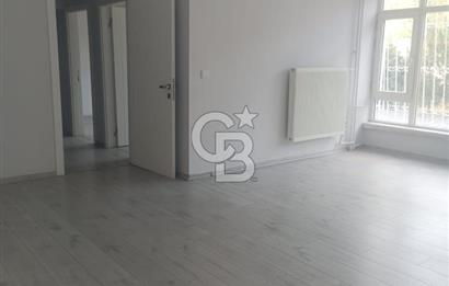 Tunalı Hilmi Caddesi Üzerinde Prestijli konumda 3+1 Satılık Daire / Ofis kullanımına uygun