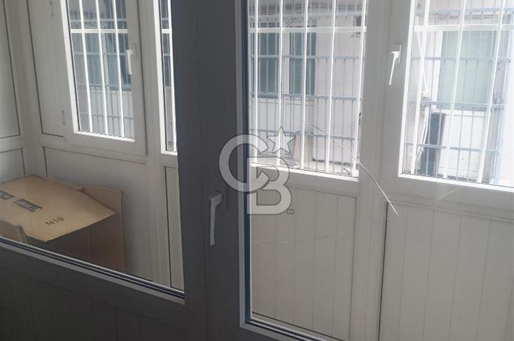 Tunalı Hilmi Caddesi Üzerinde Prestijli konumda 3+1 Satılık Daire / Ofis kullanımına uygun