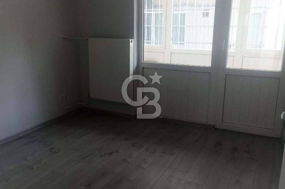 Tunalı Hilmi Caddesi Üzerinde Prestijli konumda 3+1 Satılık Daire / Ofis kullanımına uygun