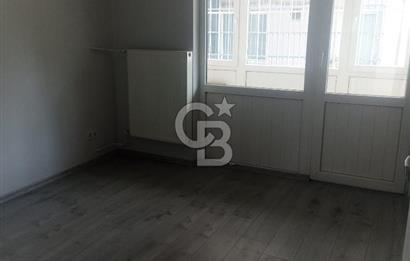 Tunalı Hilmi Caddesi Üzerinde Prestijli konumda 3+1 Satılık Daire / Ofis kullanımına uygun