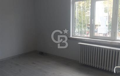 Tunalı Hilmi Caddesi Üzerinde Prestijli konumda 3+1 Satılık Daire / Ofis kullanımına uygun
