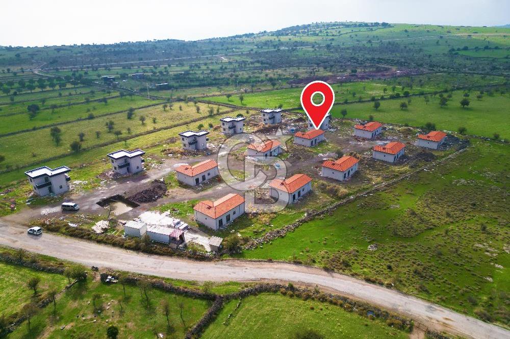 ÇANAKKALE AYVACIK ASSOS KURUOBA KÖYÜNDE 3+1 SATILIK MODERN VİLLA