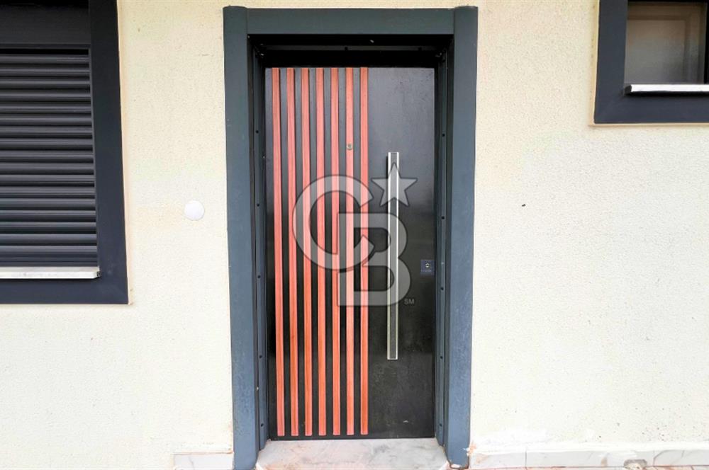 Ayvalık Altınova'da Denize Sıfır Müstakil Villa