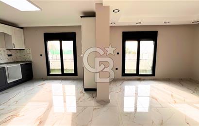 Ayvalık Altınova'da Denize Sıfır Müstakil Villa