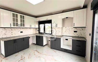 Ayvalık Altınova'da Denize Sıfır Müstakil Villa