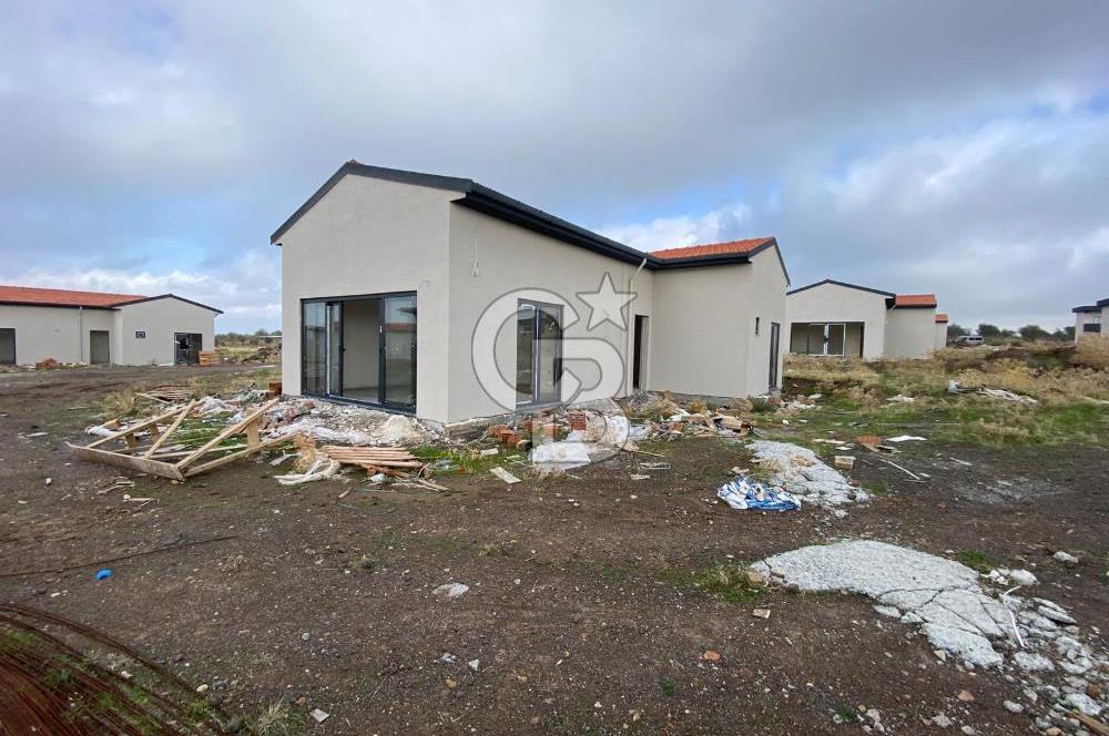 ÇANAKKALE AYVACIK ASSOS KURUOBA KÖYÜNDE 3+1 SATILIK MODERN VİLLA