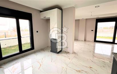 Ayvalık Altınova'da Denize Sıfır Müstakil Villa