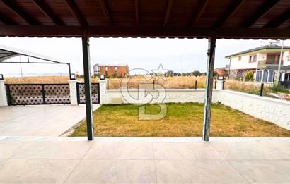 Ayvalık Altınova'da Denize Sıfır Müstakil Villa