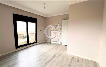 Ayvalık Altınova'da Denize Sıfır Müstakil Villa