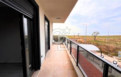 Ayvalık Altınova'da Denize Sıfır Müstakil Villa