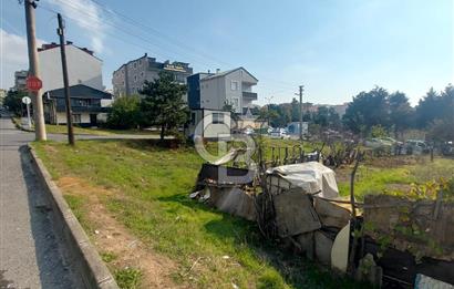 ÇAYIROVA BELEDİYESİNİN TAM KARŞISINDA 562 M² KÖŞE PARSEL
