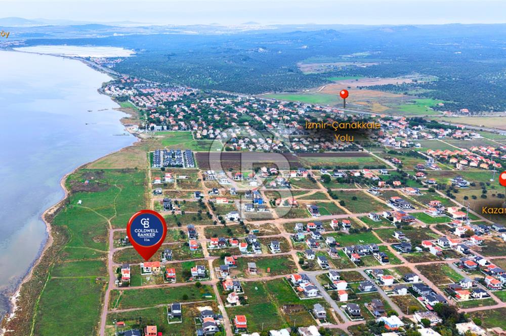 Ayvalık Altınova'da Denize Sıfır Müstakil Villa