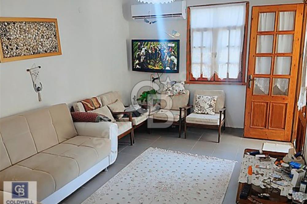 CB FARK'tan Pelitköy'de Köşe Konumda Denize 200 Metre 4+1 Villa