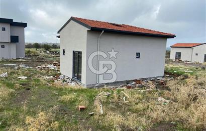 ÇANAKKALE AYVACIK ASSOS KURUOBA KÖYÜNDE 3+1 SATILIK MODERN VİLLA