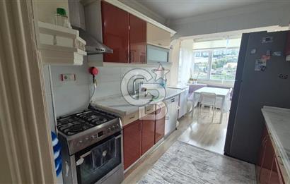 Narlıdere Çamtepe'de Deniz Manzaralı Bakımlı Ferah 3+1 Daire