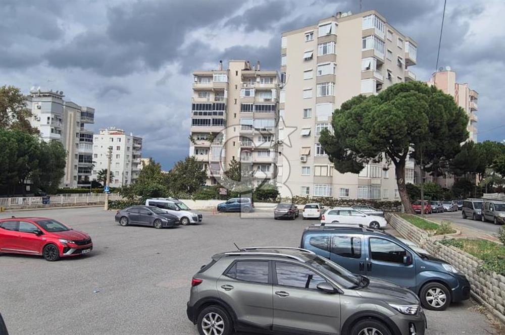 Narlıdere Çamtepe'de Deniz Manzaralı Bakımlı Ferah 3+1 Daire