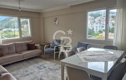 Narlıdere Çamtepe'de Deniz Manzaralı Bakımlı Ferah 3+1 Daire