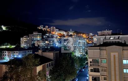 Narlıdere Çamtepe'de Deniz Manzaralı Bakımlı Ferah 3+1 Daire