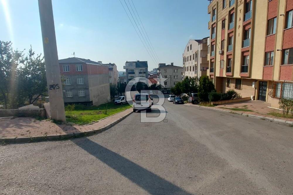ÇAYIROVA YENİMAHALLEDE 590 M² KÖŞE PARSEL KONUT İMARLI ARSA