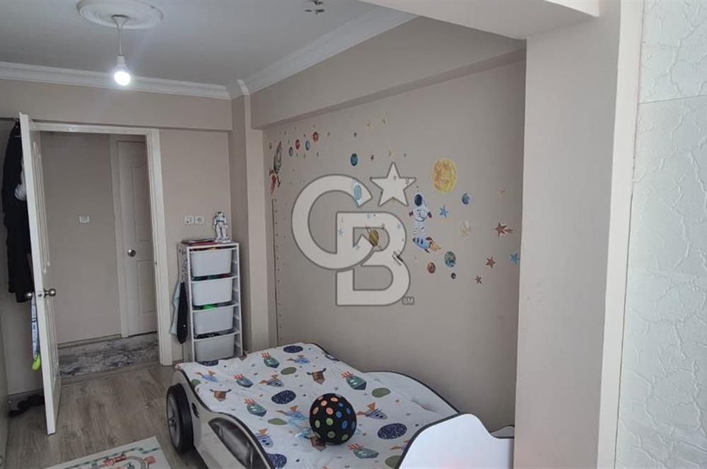 Narlıdere Çamtepe'de Deniz Manzaralı Bakımlı Ferah 3+1 Daire