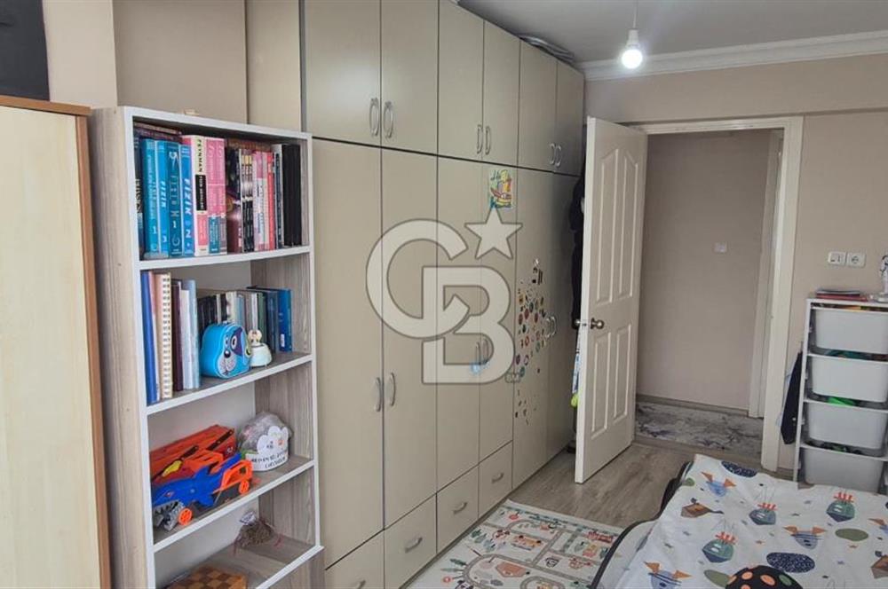 Narlıdere Çamtepe'de Deniz Manzaralı Bakımlı Ferah 3+1 Daire