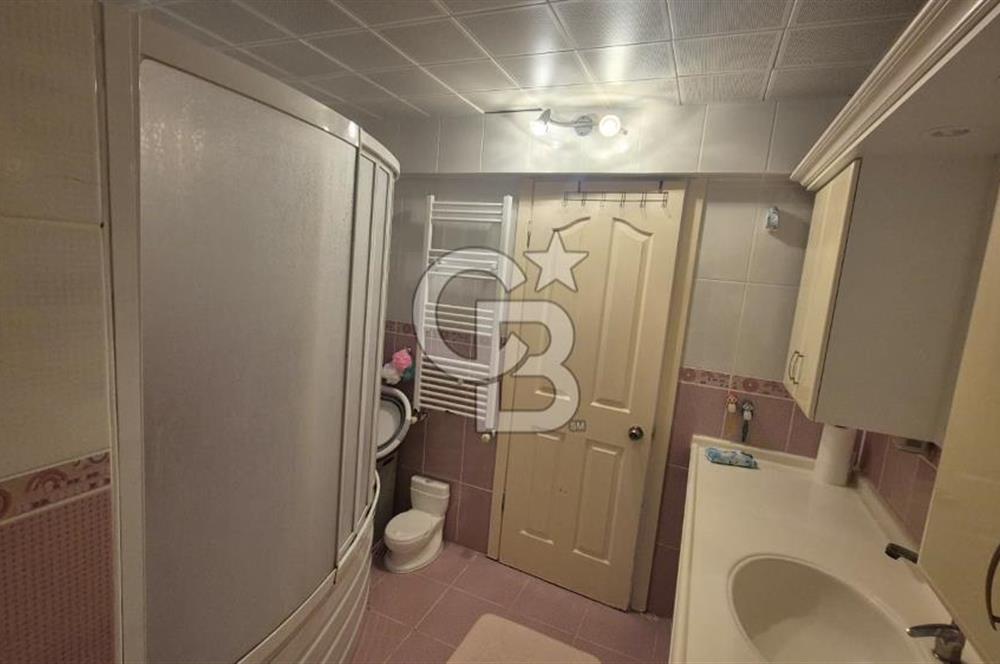 Narlıdere Çamtepe'de Deniz Manzaralı Bakımlı Ferah 3+1 Daire